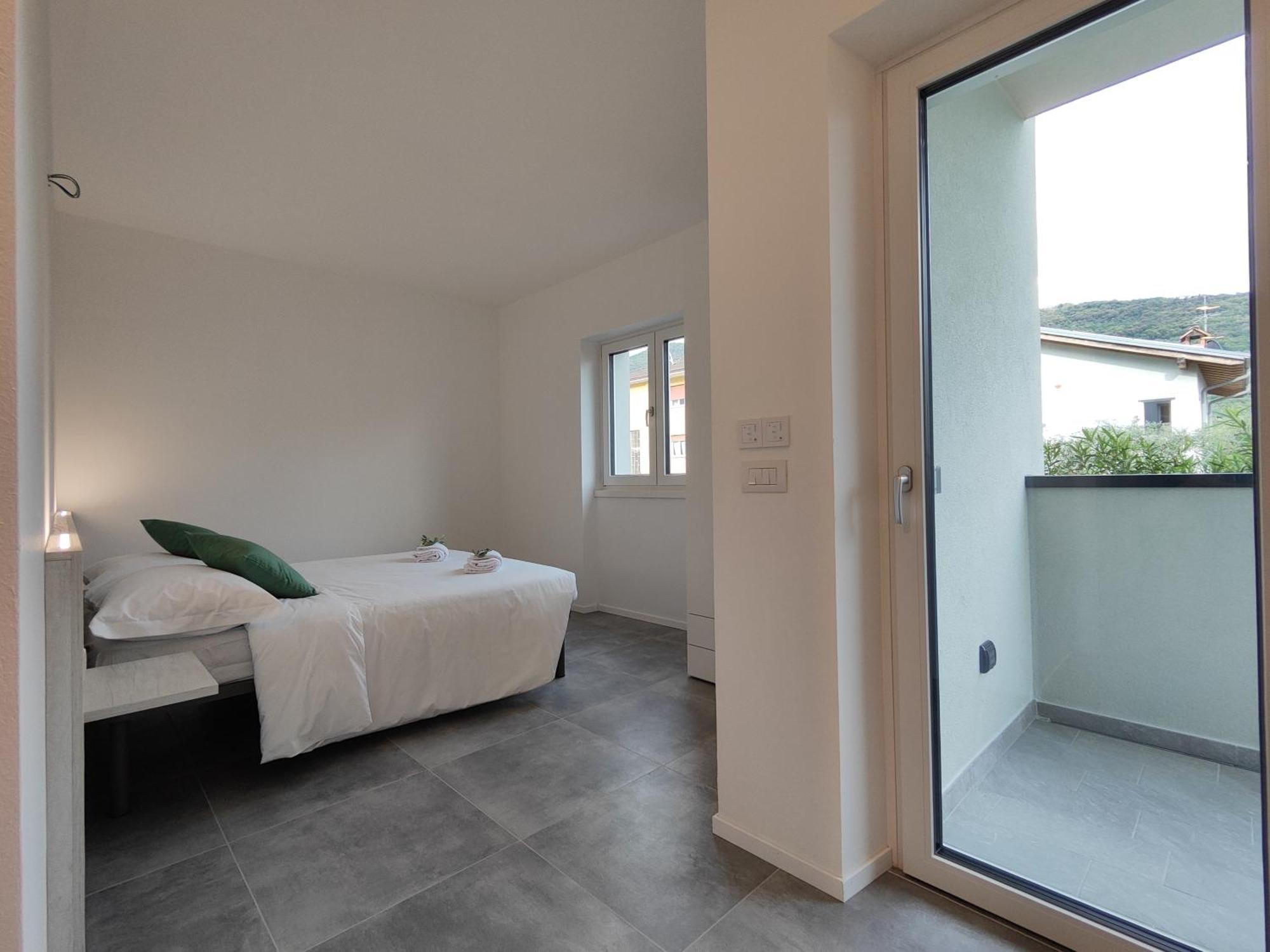 Apartamento Oasi Degli Ulivi Riva del Garda Exterior foto