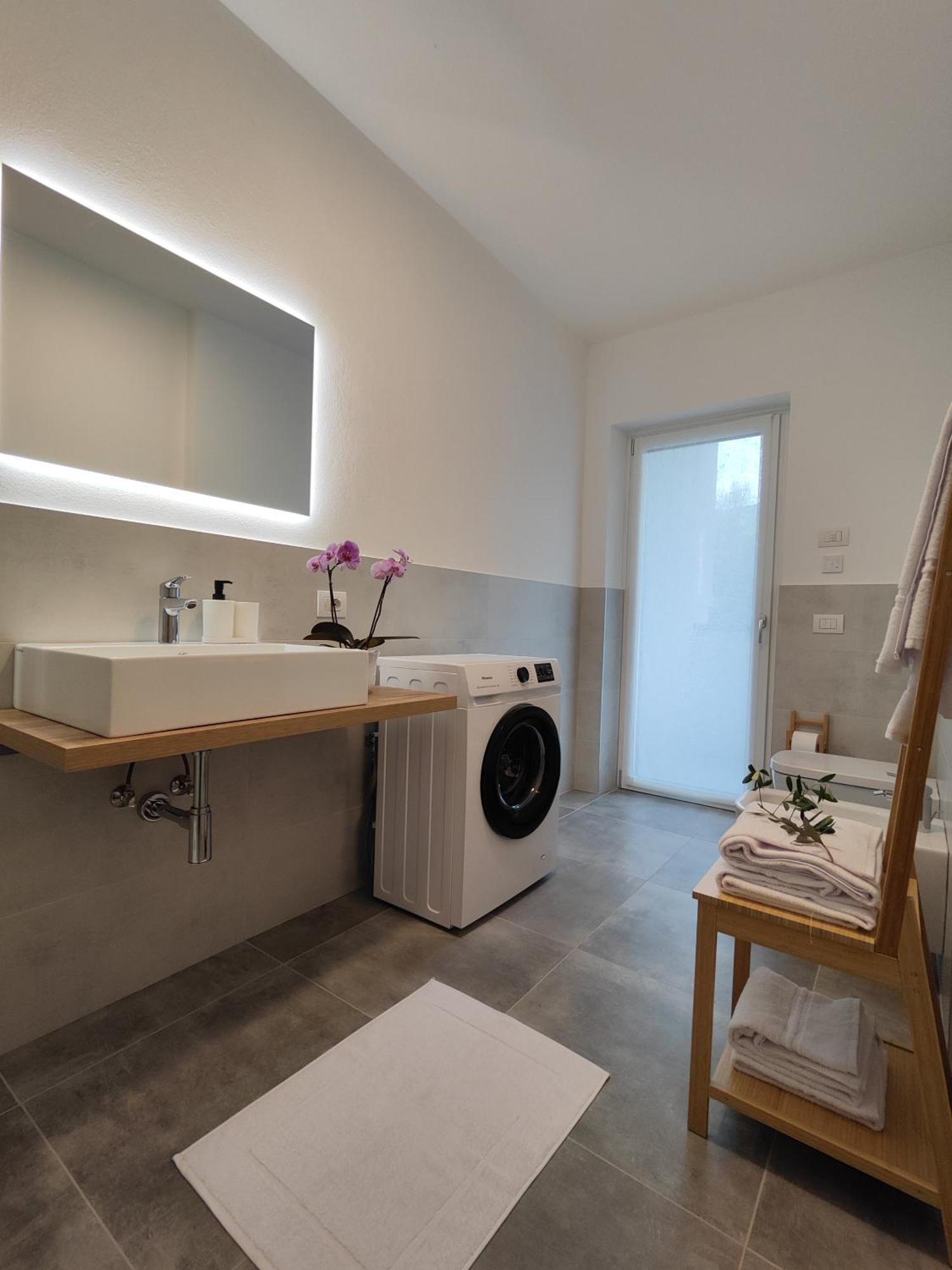 Apartamento Oasi Degli Ulivi Riva del Garda Exterior foto
