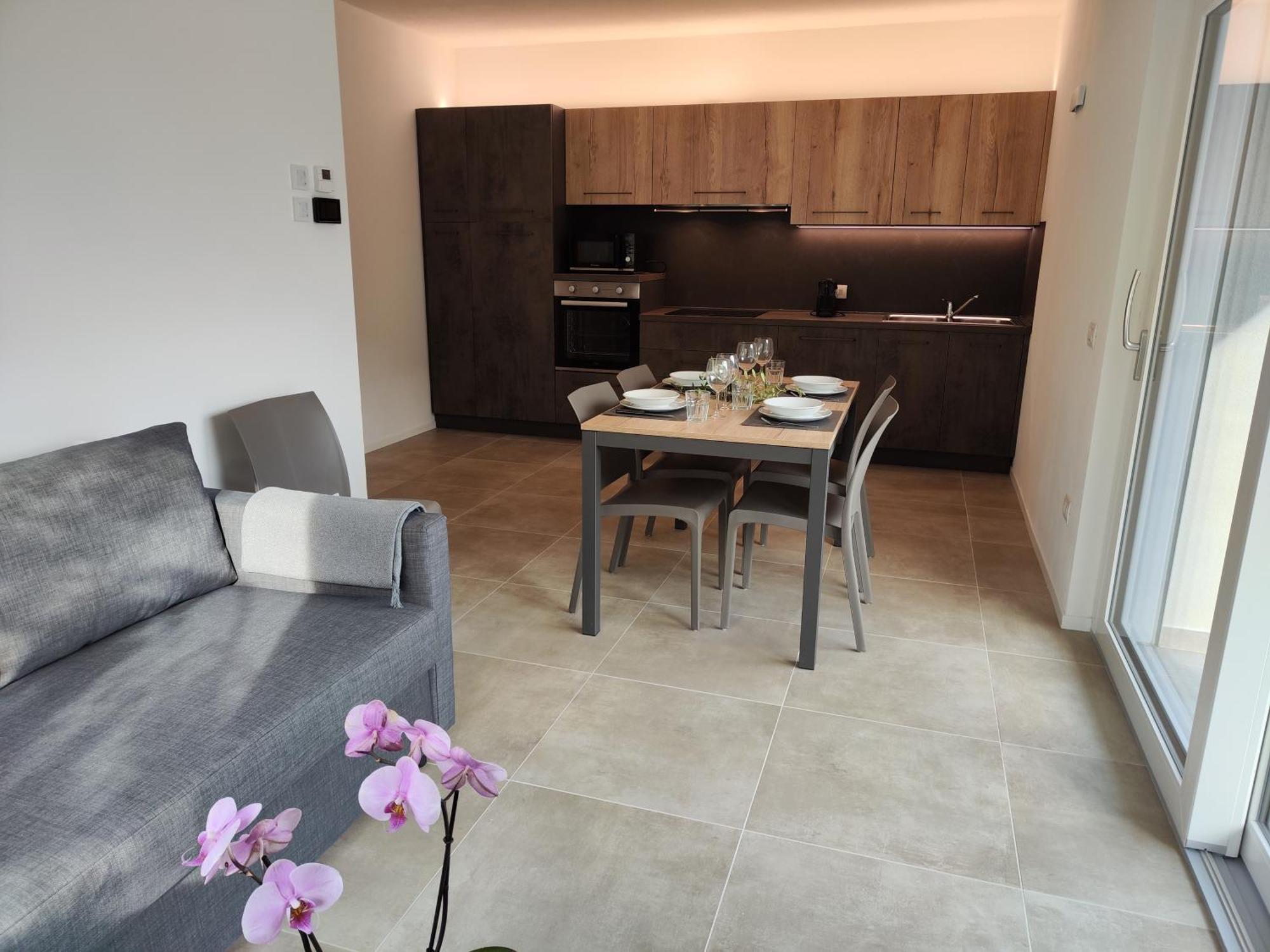 Apartamento Oasi Degli Ulivi Riva del Garda Exterior foto