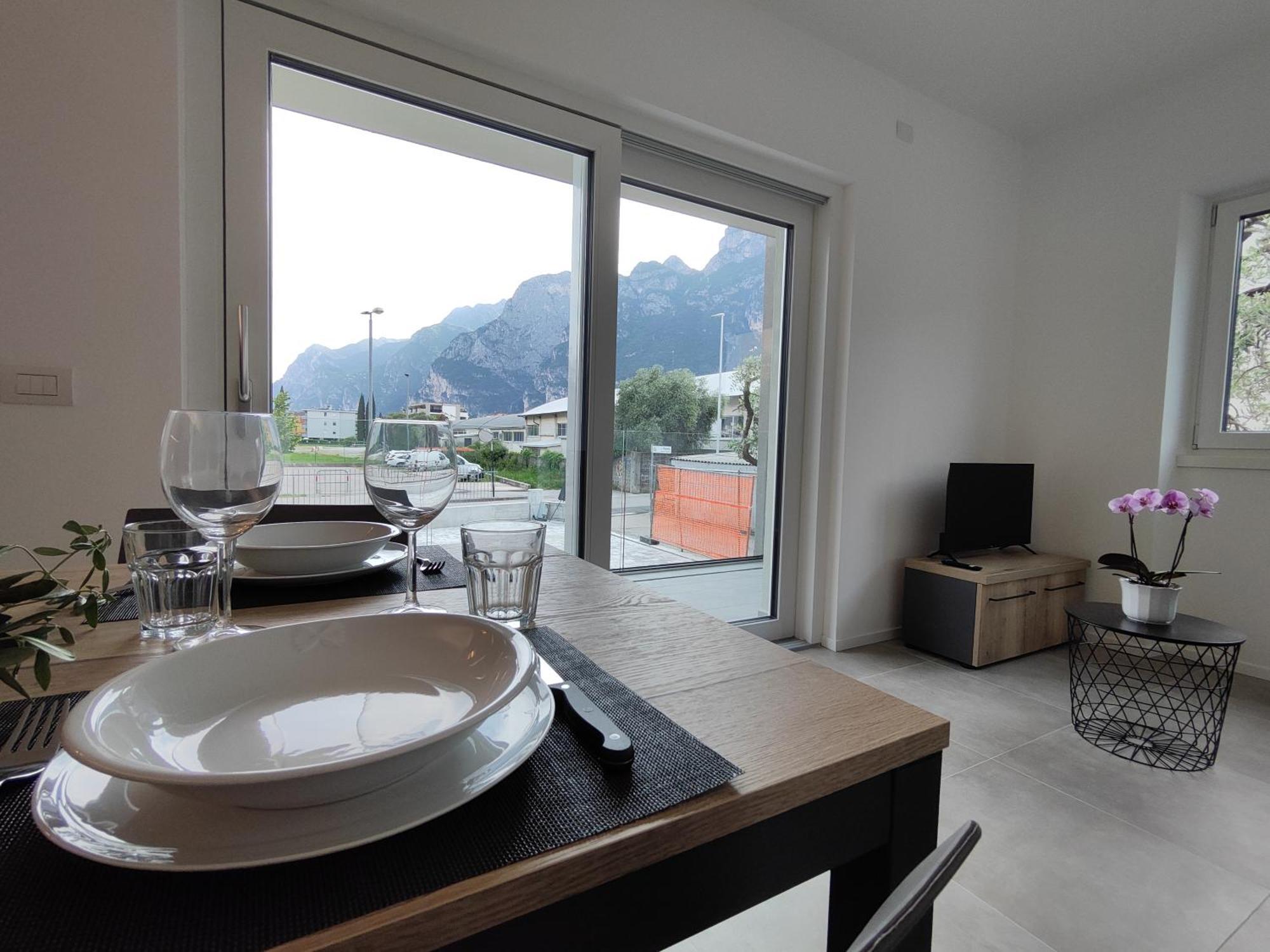 Apartamento Oasi Degli Ulivi Riva del Garda Exterior foto