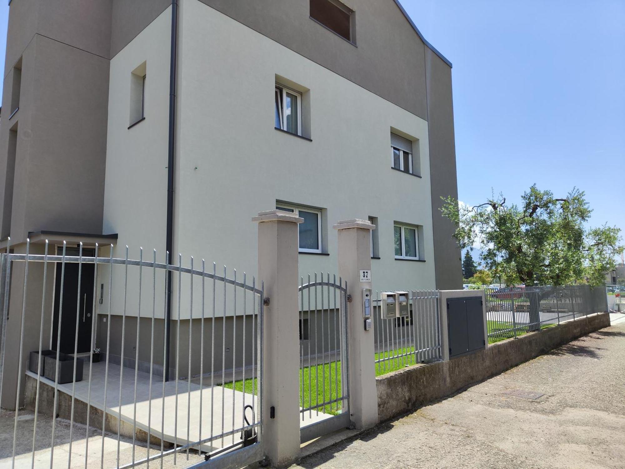Apartamento Oasi Degli Ulivi Riva del Garda Exterior foto