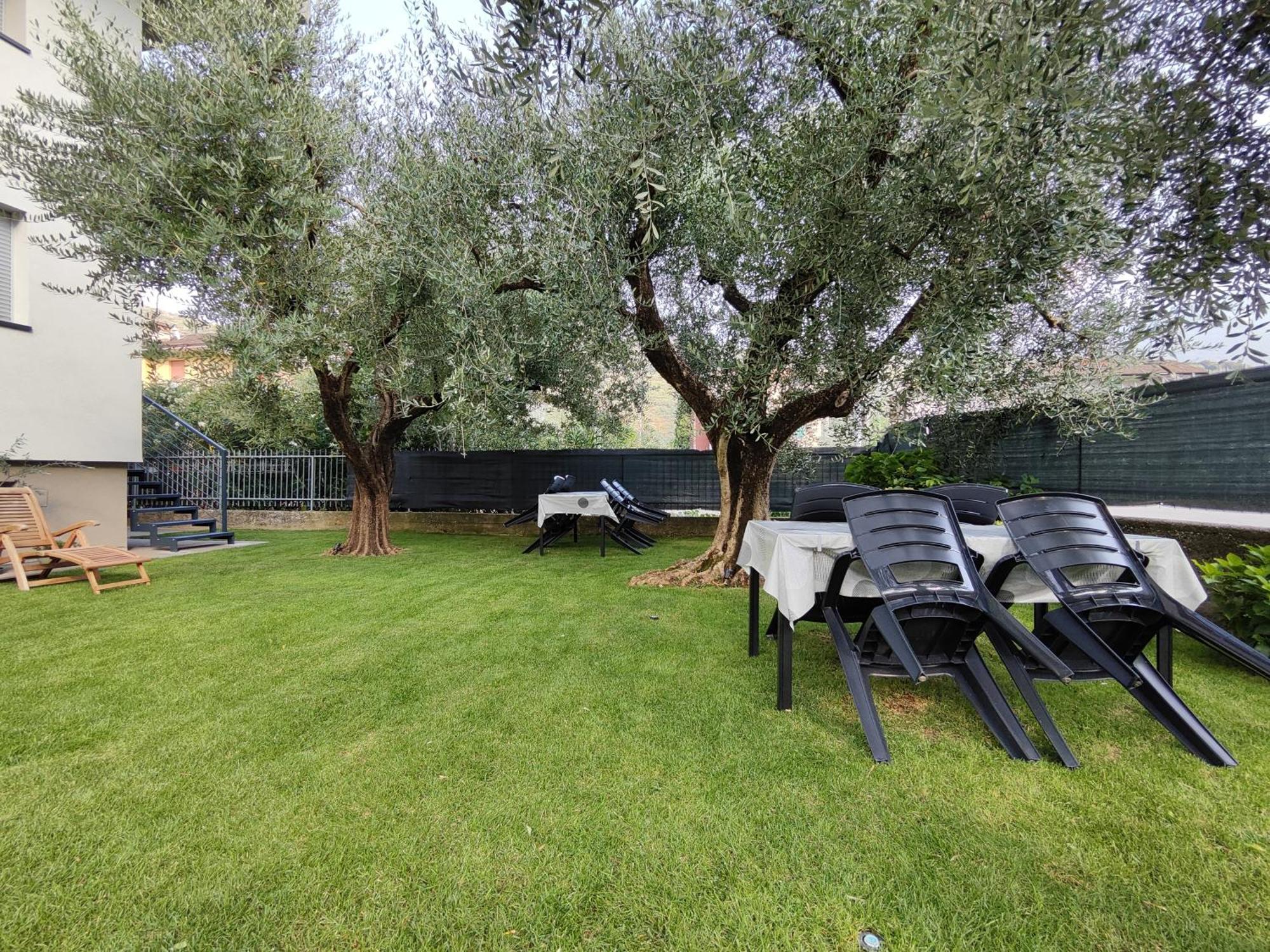 Apartamento Oasi Degli Ulivi Riva del Garda Exterior foto