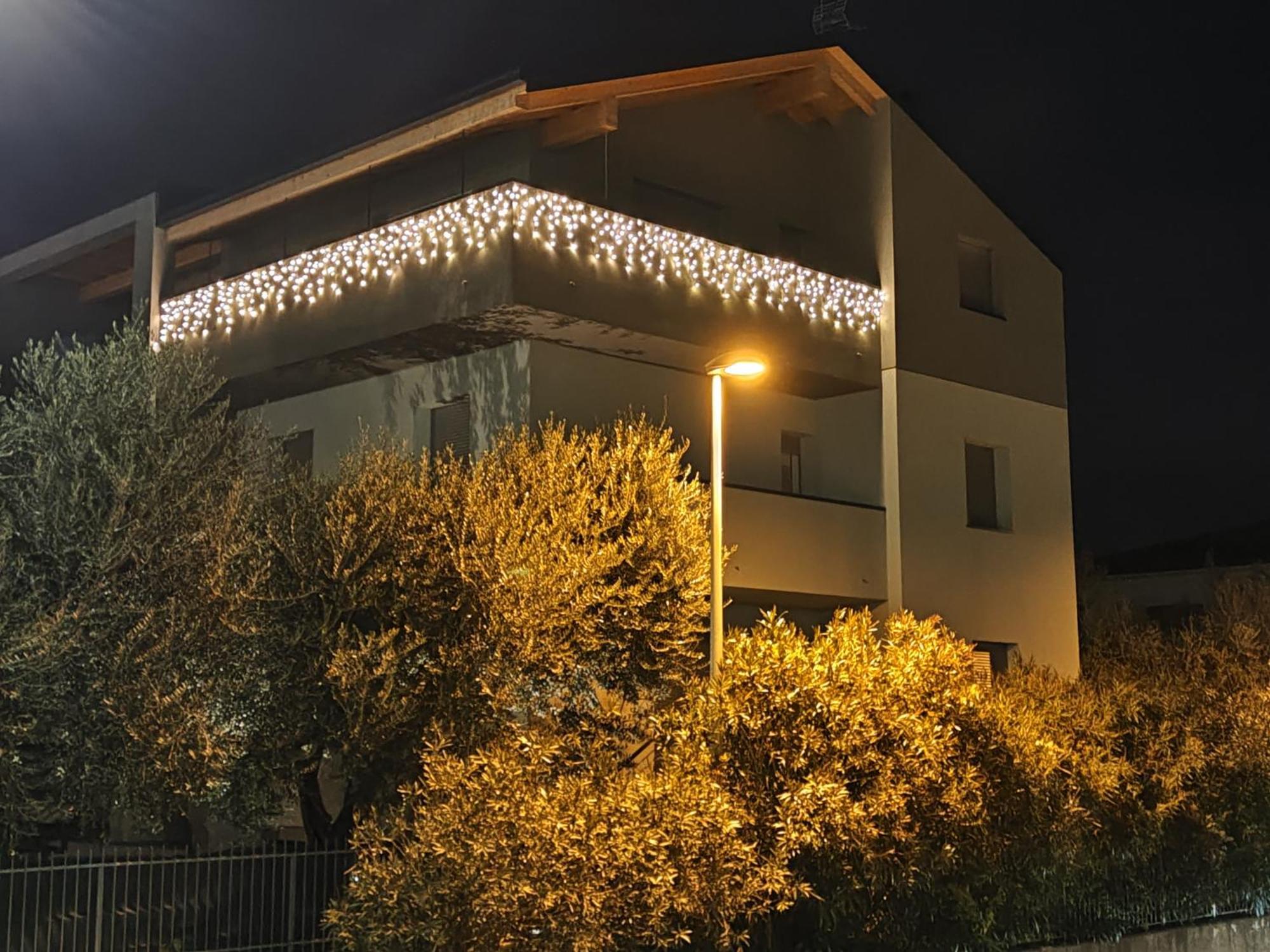 Apartamento Oasi Degli Ulivi Riva del Garda Exterior foto